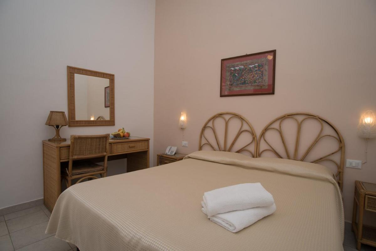 Hotel Il Nespolo Casamicciola Terme Εξωτερικό φωτογραφία