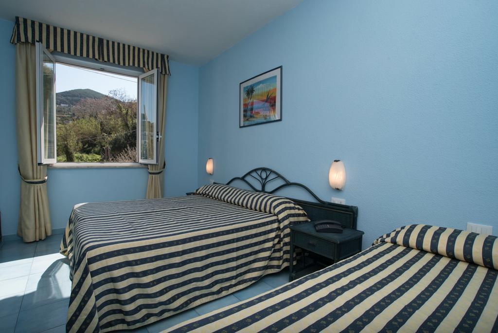 Hotel Il Nespolo Casamicciola Terme Εξωτερικό φωτογραφία
